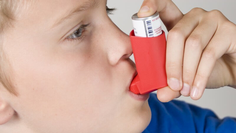 Einsatz, Dosierung und Risiken von Mitteln gegen Asthma