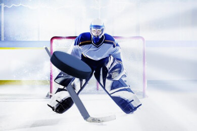 Die Spielregeln beim Eishockey und Aufgaben der Offiziellen (Schiedsrichter)