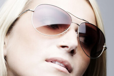 Modelle, Trends und das richtige Make-up zur Sonnenbrille
