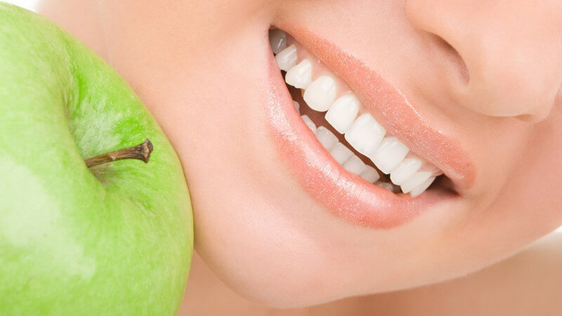 Was genau passiert im Mund, wenn wir süße oder saure Speisen zu uns nehmen?