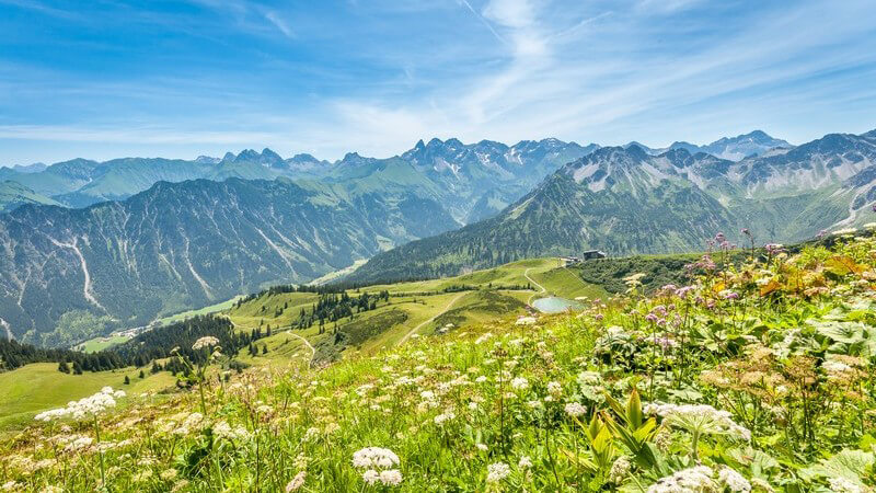 Ein stetiges, sich langsam steigerndes Training ist unerlässlich - vor dem Berglauf sollte zudem ein ärztlicher Check durchgeführt werden