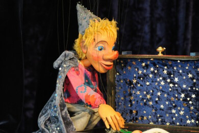 Puppentheater für Kinder und Erwachsene - Merkmale, Puppenformen und berühmte Vertreter
