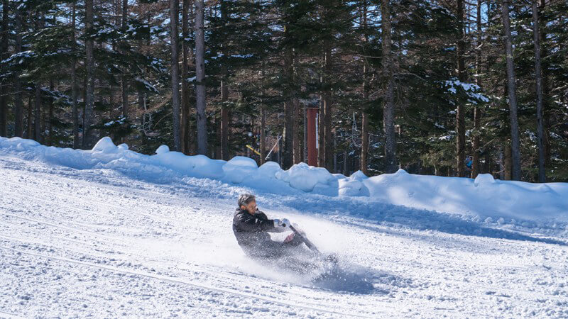 Die richtige Fahrtechnik und wo man Snowscooting lernen kann