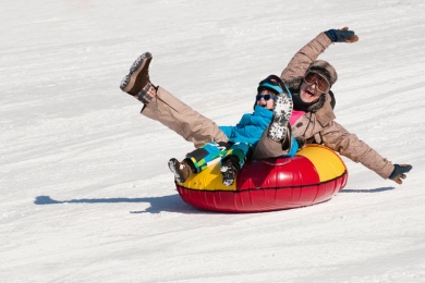 Snowtubing - Merkmale, Fahrtechnik und geeignete Pisten