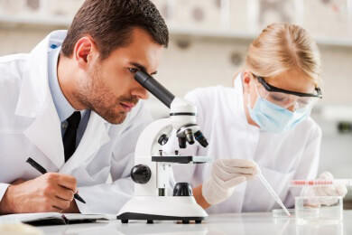 Aufgaben, Ausbildung und Weiterbildung eines Pathologen