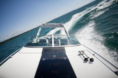 Offshore Powerboat Racing - Merkmale der Speedboote und Hinweise zum Mieten