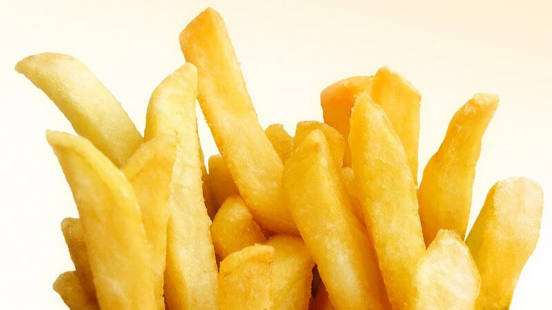 Goldgelbe Pommes Frites