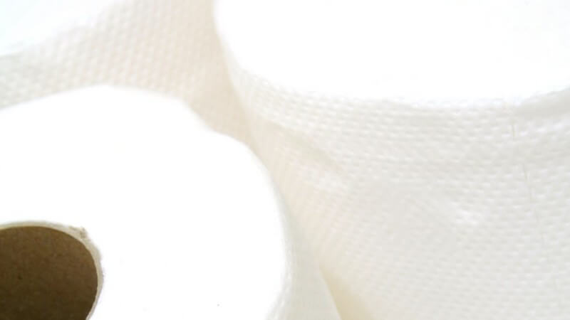 Nahaufnahme Toilettenpapier Rollen